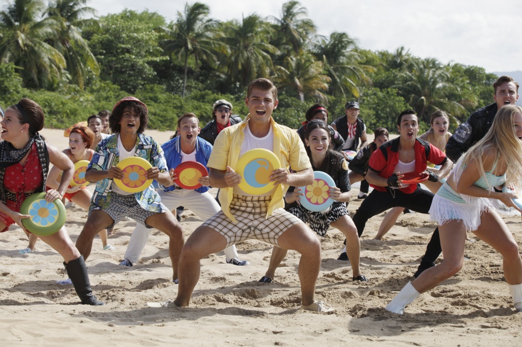 Teen-Beach-2-DVD_Still-1